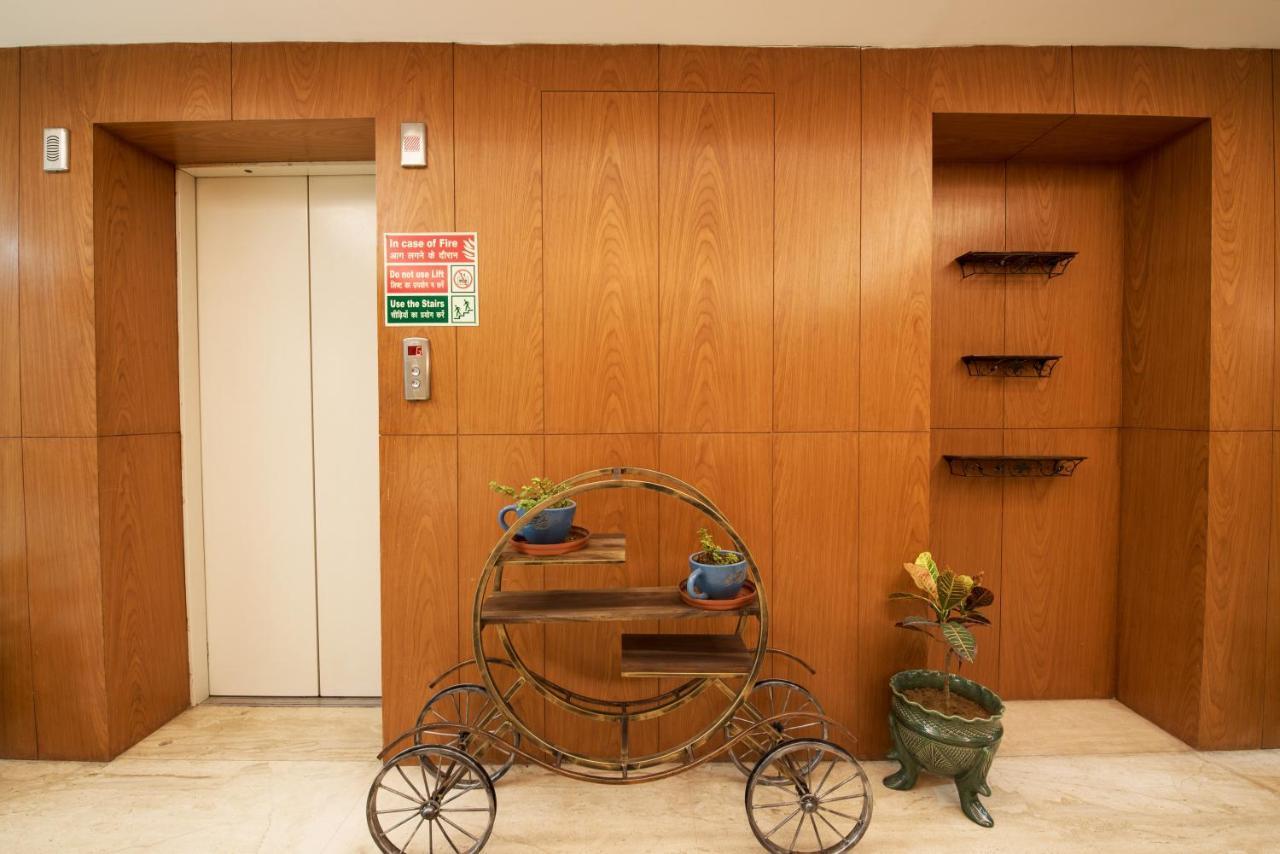 Hotel Celebration Gardens Neu-Delhi Exterior foto